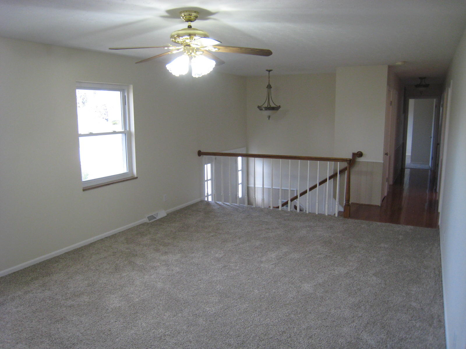 1024 Kevin Road Knoxville, TN 37923 - Photo 11 of 25 Living Room