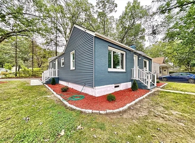 $324,950 | 867 Roosevelt Avenue, Springfield, MA 01109