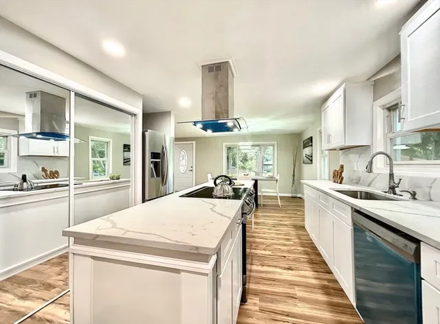 $324,950 | 867 Roosevelt Avenue, Springfield, MA 01109