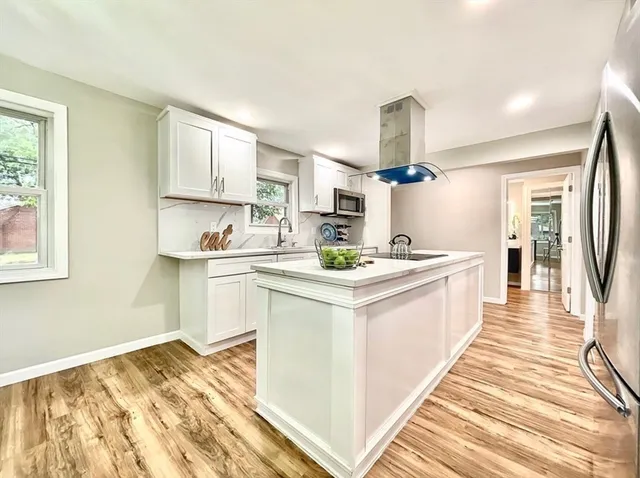 $324,950 | 867 Roosevelt Avenue, Springfield, MA 01109