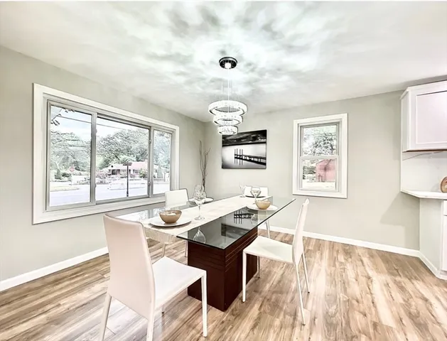 $324,950 | 867 Roosevelt Avenue, Springfield, MA 01109