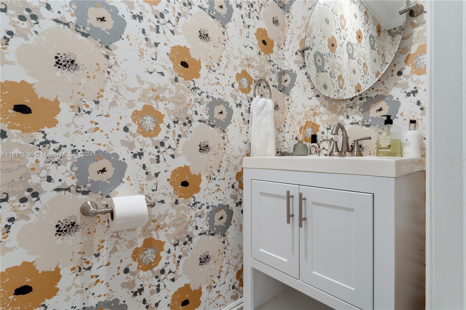 426 Hardee Road Coral Gables, FL 33146 - Photo 11 of 21