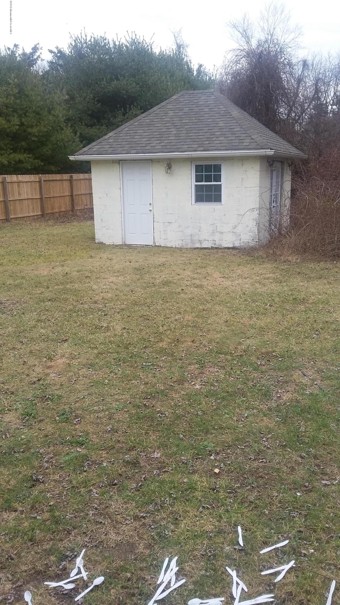 22 Clayton Road Howell, NJ 07731 - Photo 11 of 16 20160204_132417