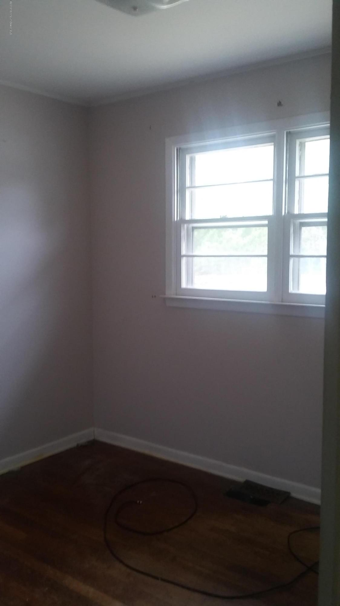 22 Clayton Road Howell, NJ 07731 - Photo 8 of 16 20160204_132313