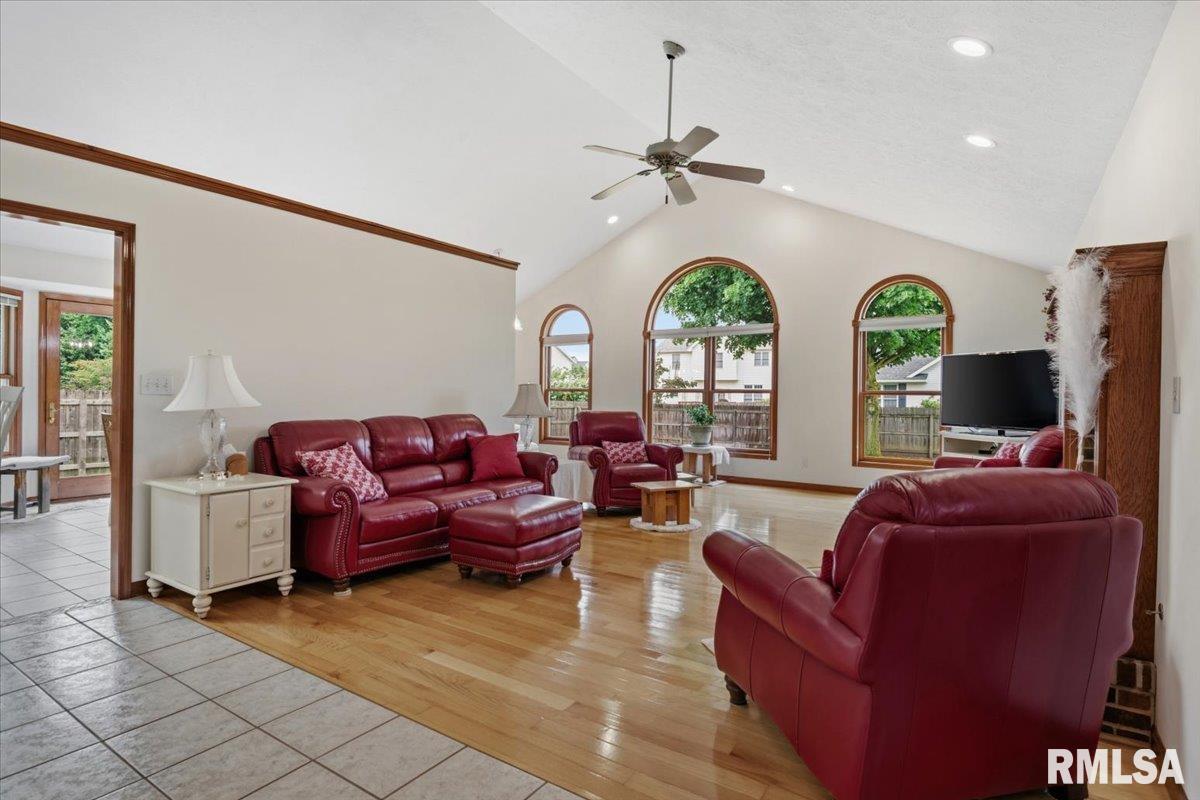 303 Breckenridge Road Chatham, IL 62629 - Photo 3 of 38 Gallery Image 3