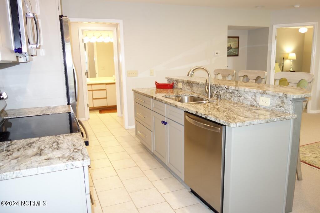 221 Clubhouse Road, Unit 4 Sunset Beach, NC 28468 - Photo 18 of 52 Kitchen
