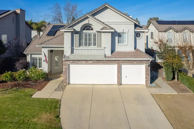 $589,000 | 1227 Minarets Avenue, Clovis, CA 93611