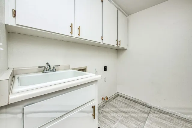 $589,000 | 1227 Minarets Avenue, Clovis, CA 93611