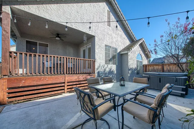 $589,000 | 1227 Minarets Avenue, Clovis, CA 93611