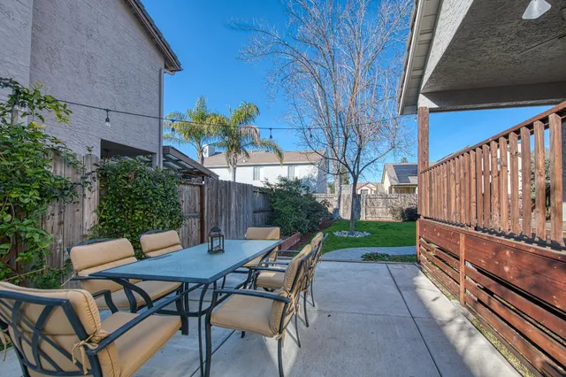 $589,000 | 1227 Minarets Avenue, Clovis, CA 93611