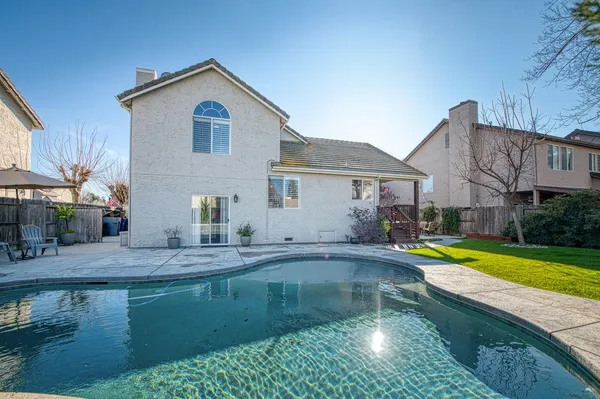 $580,000 | 1227 Minarets Avenue, Clovis, CA 93611