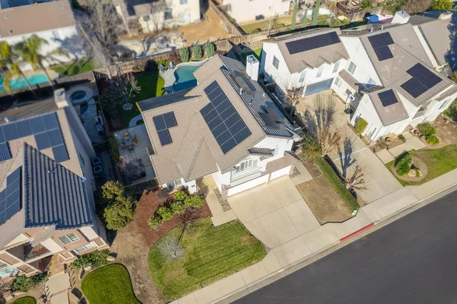 $589,000 | 1227 Minarets Avenue, Clovis, CA 93611