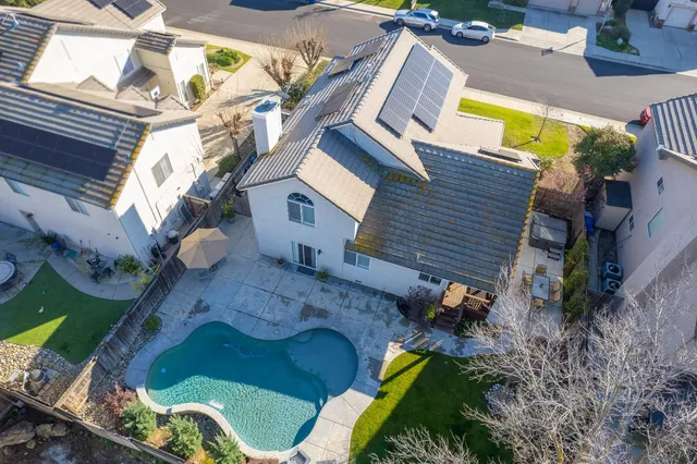 $589,000 | 1227 Minarets Avenue, Clovis, CA 93611