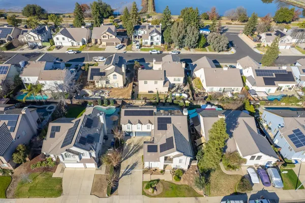 $580,000 | 1227 Minarets Avenue, Clovis, CA 93611