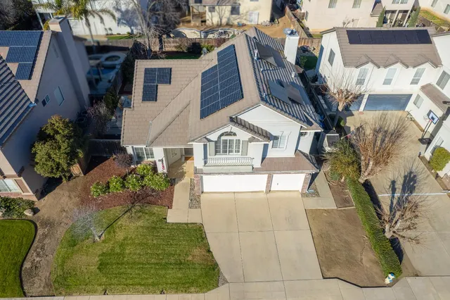 $589,000 | 1227 Minarets Avenue, Clovis, CA 93611