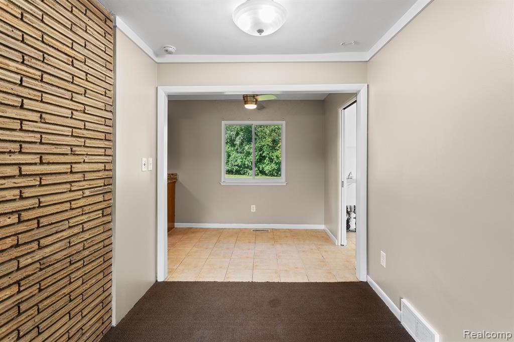1932 Devonshire Road Bloomfield Hills, MI 48302 - Photo 7 of 35