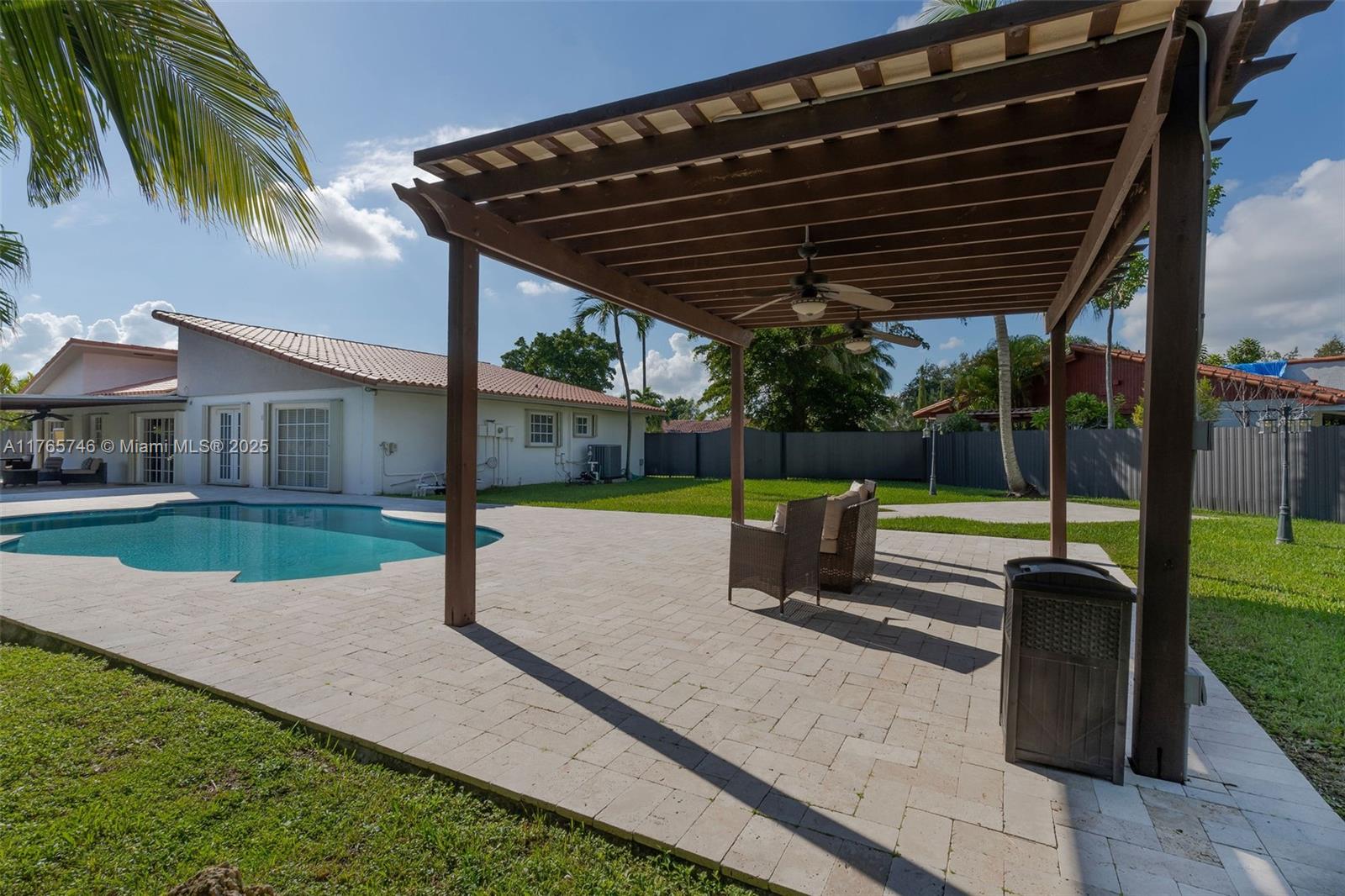 10741 Southwest 29th Street Miami, FL 33165 - Photo 13 of 44