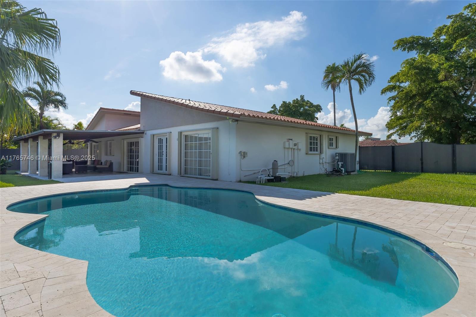 10741 Southwest 29th Street Miami, FL 33165 - Photo 14 of 44