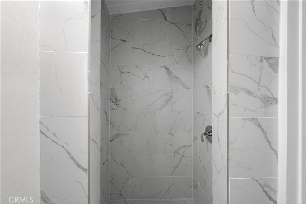 2603 Calle Del Comercio, Unit B San Clemente, CA 92672 - Photo 7 of 18 a bathroom with a shower