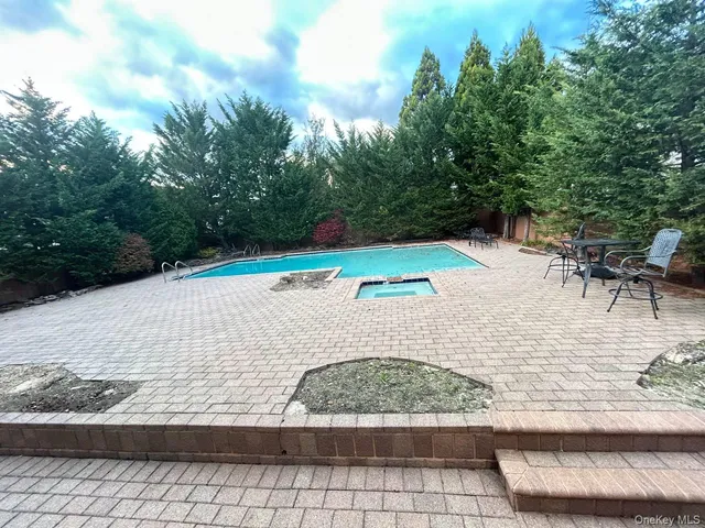 $999,000 | 3200 Lydia Lane, Bellmore, NY 11710