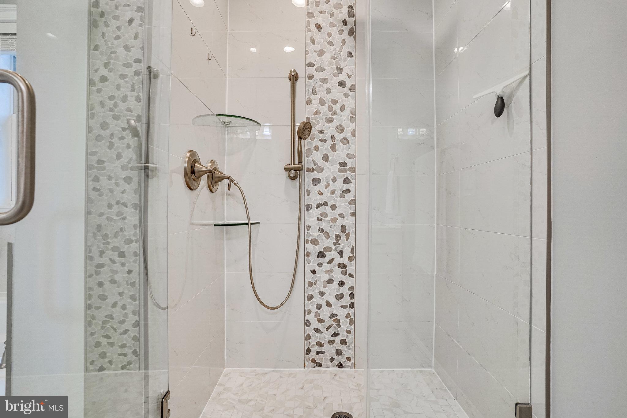 8733 Pohick Road Springfield, VA 22153 - Photo 25 of 40