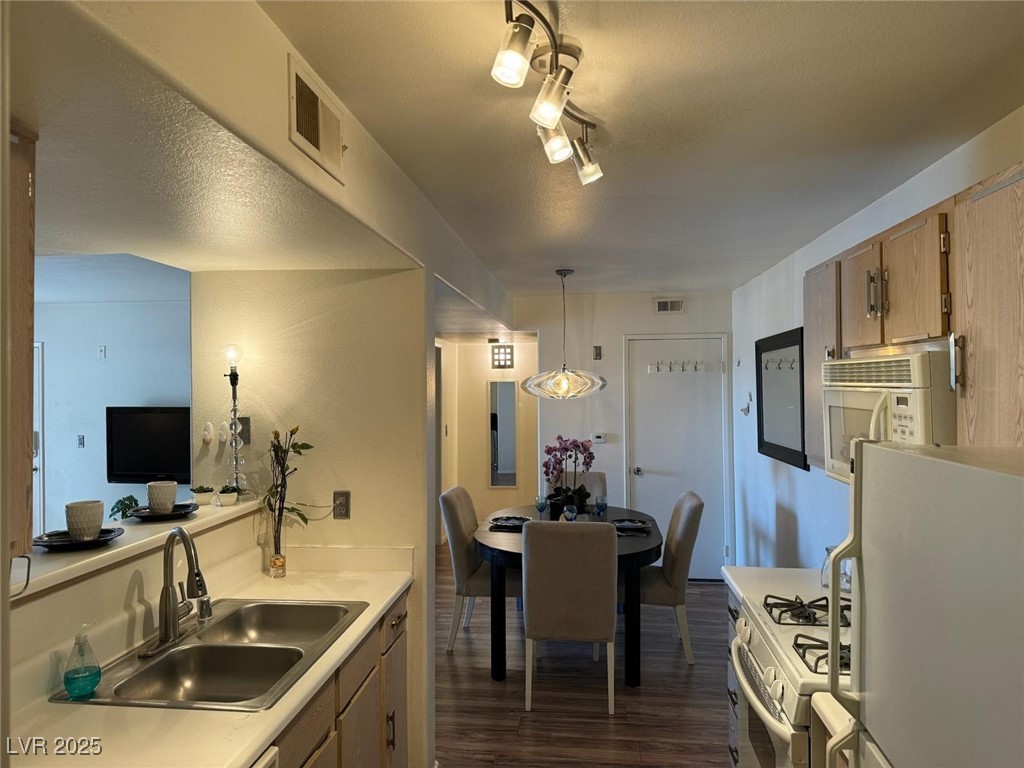 7885 West Flamingo Road, Unit 1002 Las Vegas, NV 89147 - Photo 16 of 25