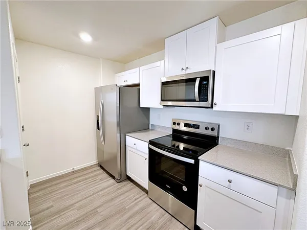 $1,990 | 1905 Ottava Vista Street, Henderson, NV 89044