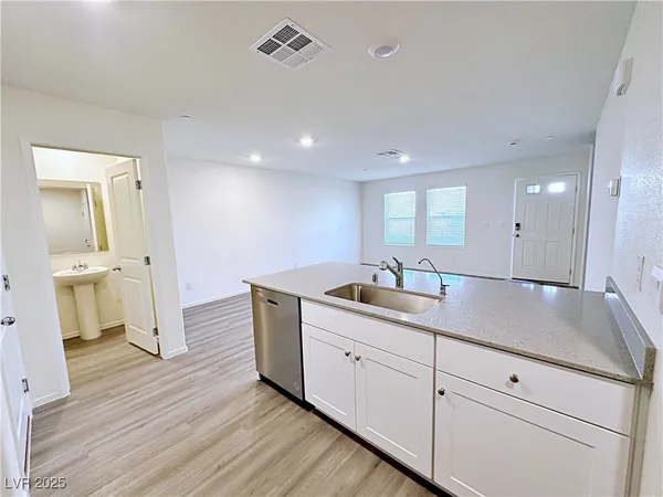 $1,990 | 1905 Ottava Vista Street, Henderson, NV 89044