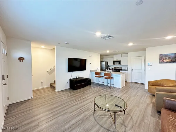 $1,990 | 1905 Ottava Vista Street, Henderson, NV 89044