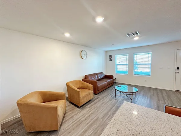 $1,990 | 1905 Ottava Vista Street, Henderson, NV 89044