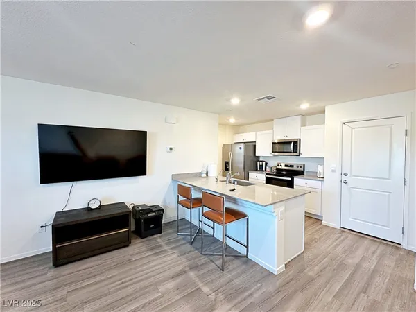 $1,990 | 1905 Ottava Vista Street, Henderson, NV 89044