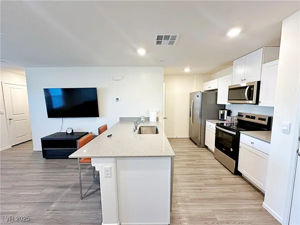 $1,990 | 1905 Ottava Vista Street, Henderson, NV 89044