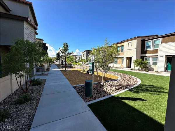 $1,990 | 1905 Ottava Vista Street, Henderson, NV 89044