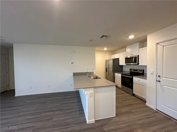 $1,990 | 1905 Ottava Vista Street, Henderson, NV 89044