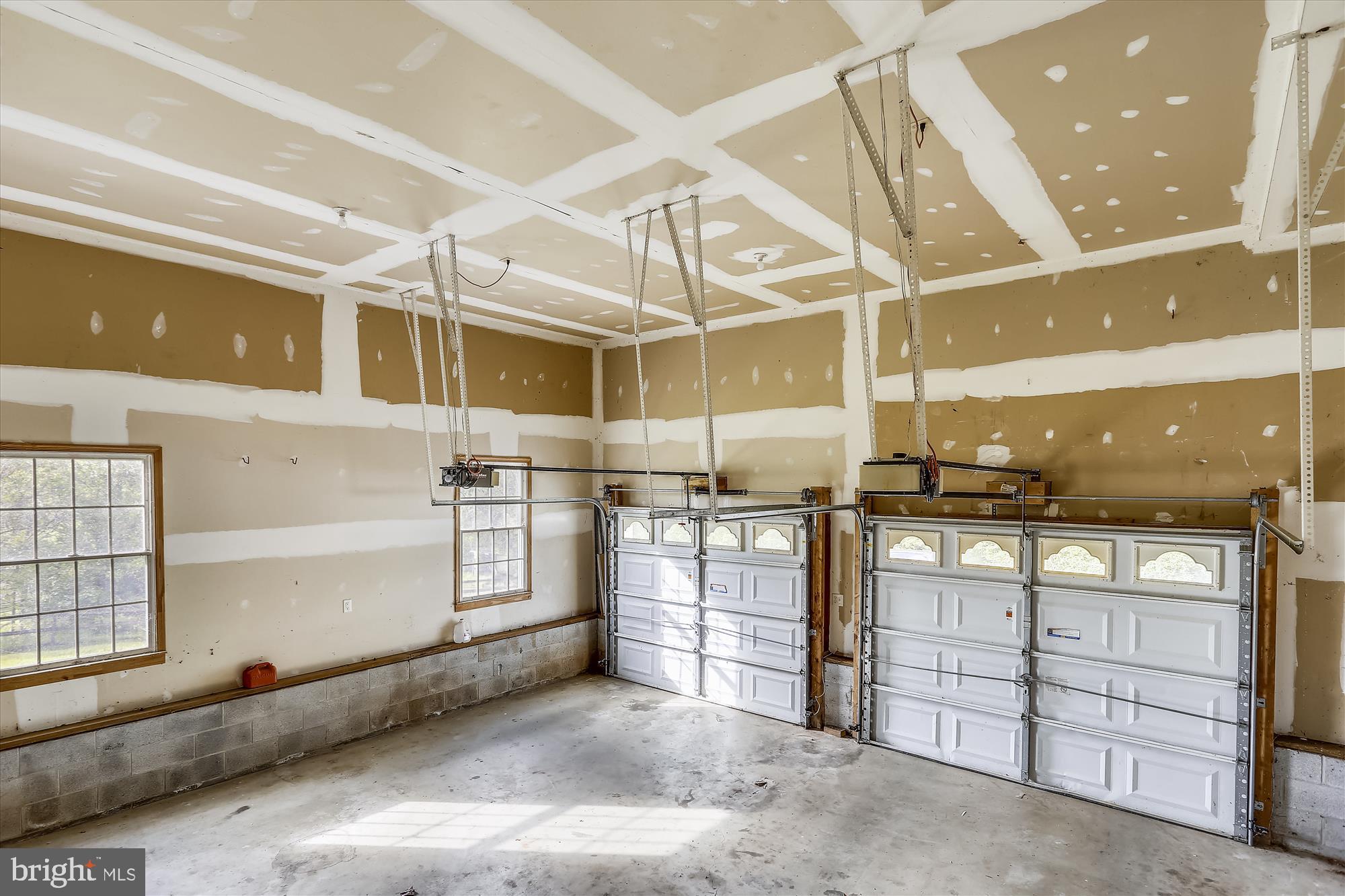 3416 Kaetzel Road Rohrersville, MD 21779 - Photo 25 of 44 Garage