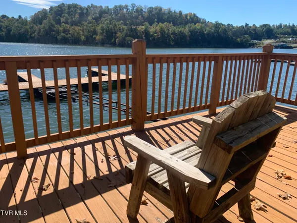 $1,700 | 15 Lake Village Court, Unit 15, Johnson City, TN 37601
