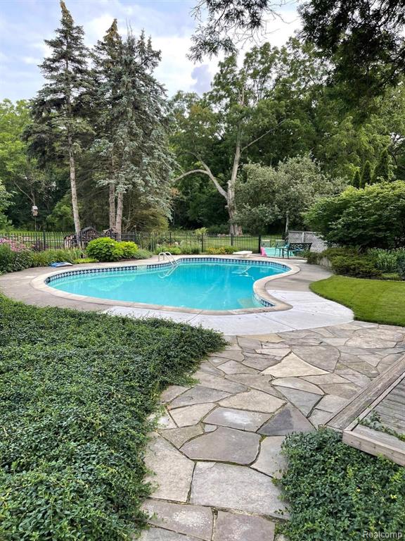 2675 Tower Hill Lane Rochester Hills, MI 48306 - Photo 43 of 44