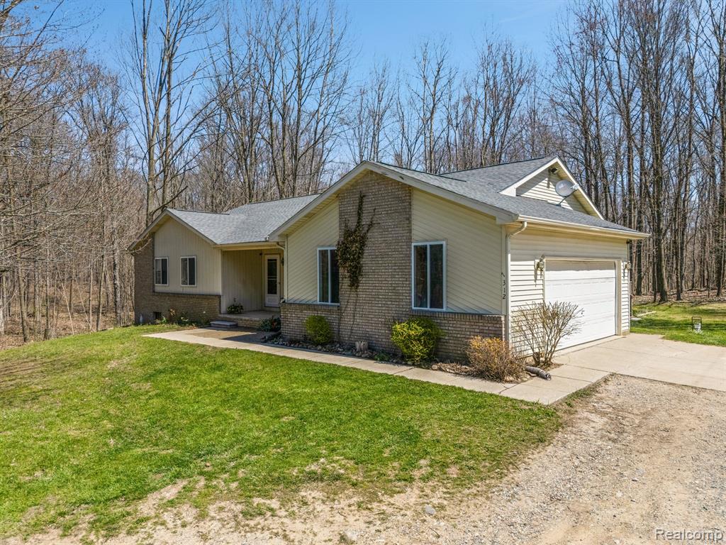 7312 Linden Road Fenton, MI 48430 - Photo 5 of 65