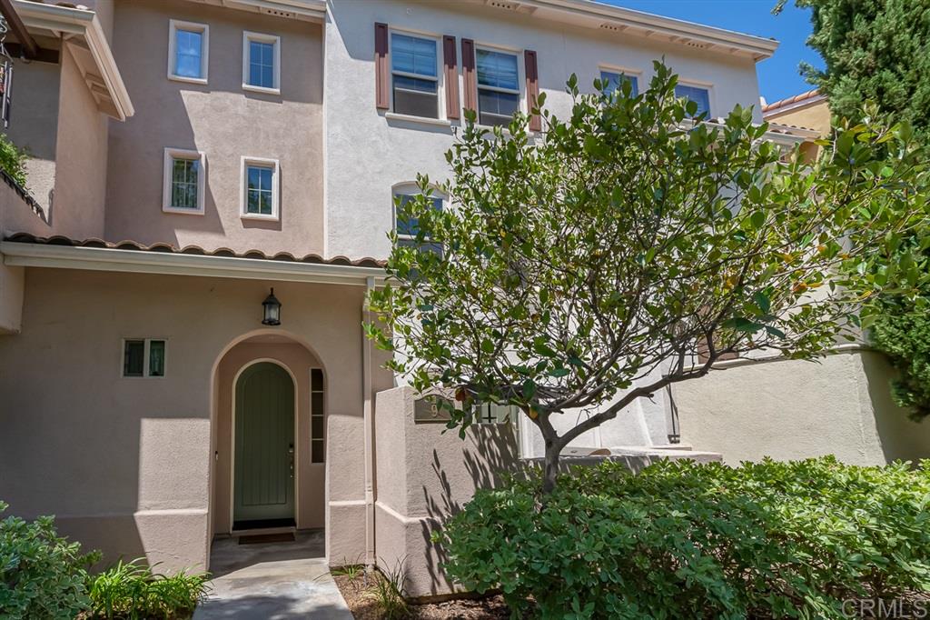 2204 Huntington Point Road, Unit 9 Chula Vista, CA 91914 - Photo 2 of 23