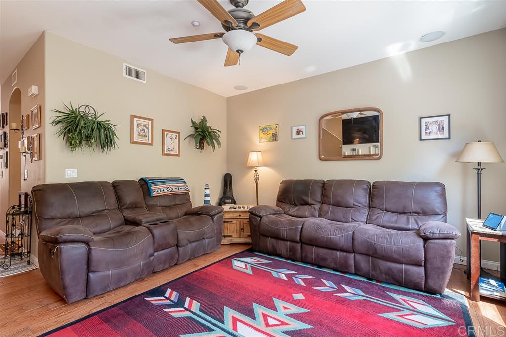 2204 Huntington Point Road, Unit 9 Chula Vista, CA 91914 - Photo 3 of 23