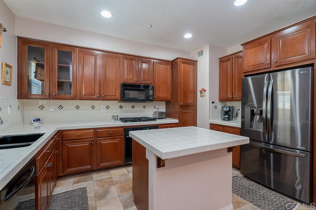 2204 Huntington Point Road, Unit 9 Chula Vista, CA 91914 - Photo 9 of 23