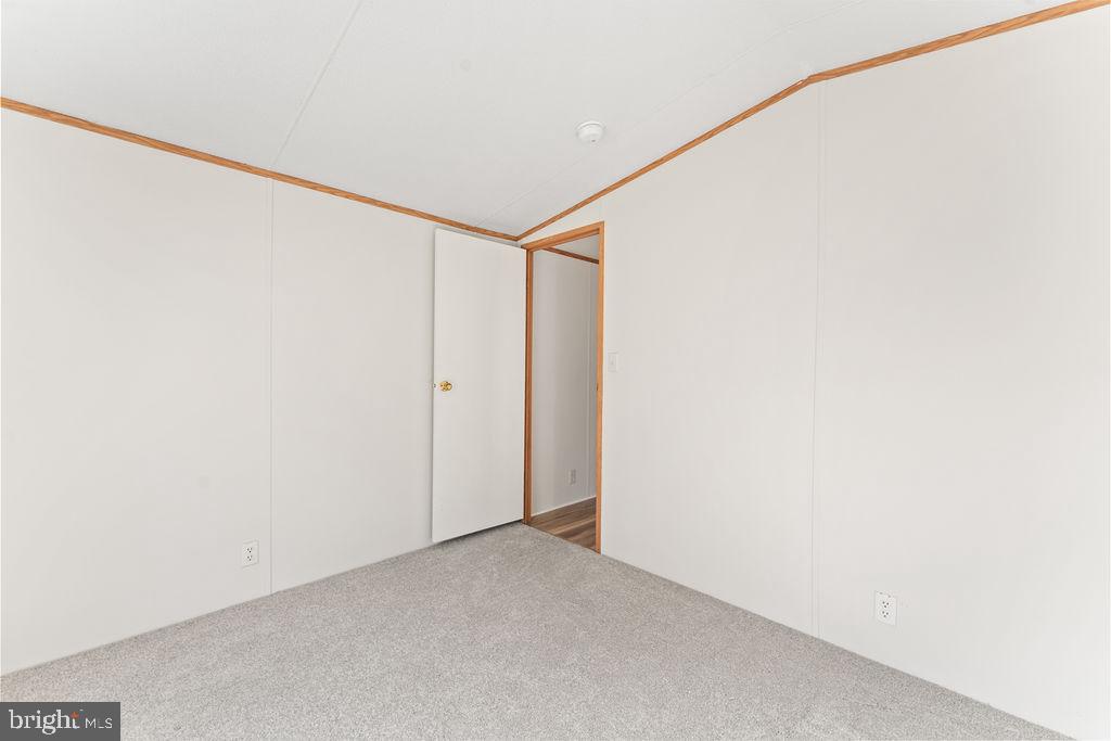 7227 Grand Brooks Road Spotsylvania, VA 22551 - Photo 14 of 47 Spacious room with inviting potential.