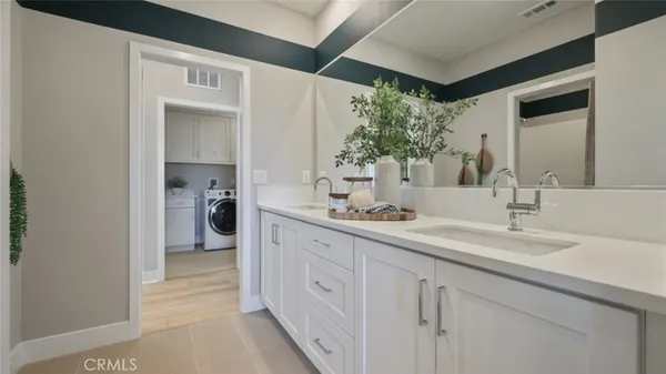 $989,990 | 685 Guy Turner Drive, Camarillo, CA 93010