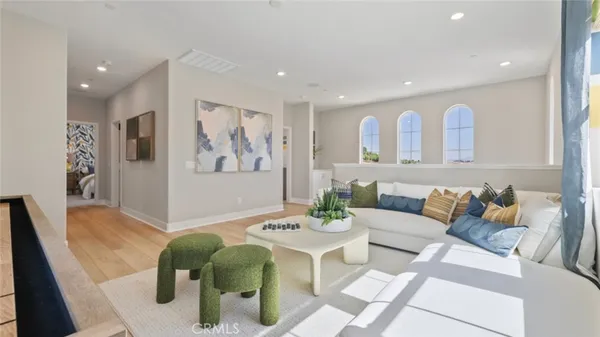 $989,990 | 685 Guy Turner Drive, Camarillo, CA 93010