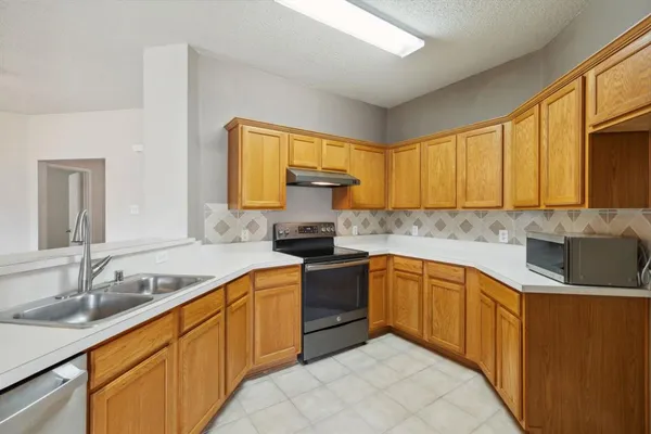 $2,450 | 9916 Nixon Drive, McKinney, TX 75072