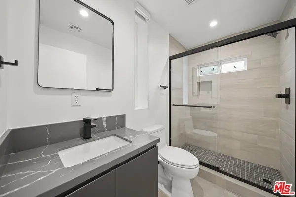 $4,250 | 849 Mariposa Avenue, Unit 1/2, Los Angeles, CA 90029