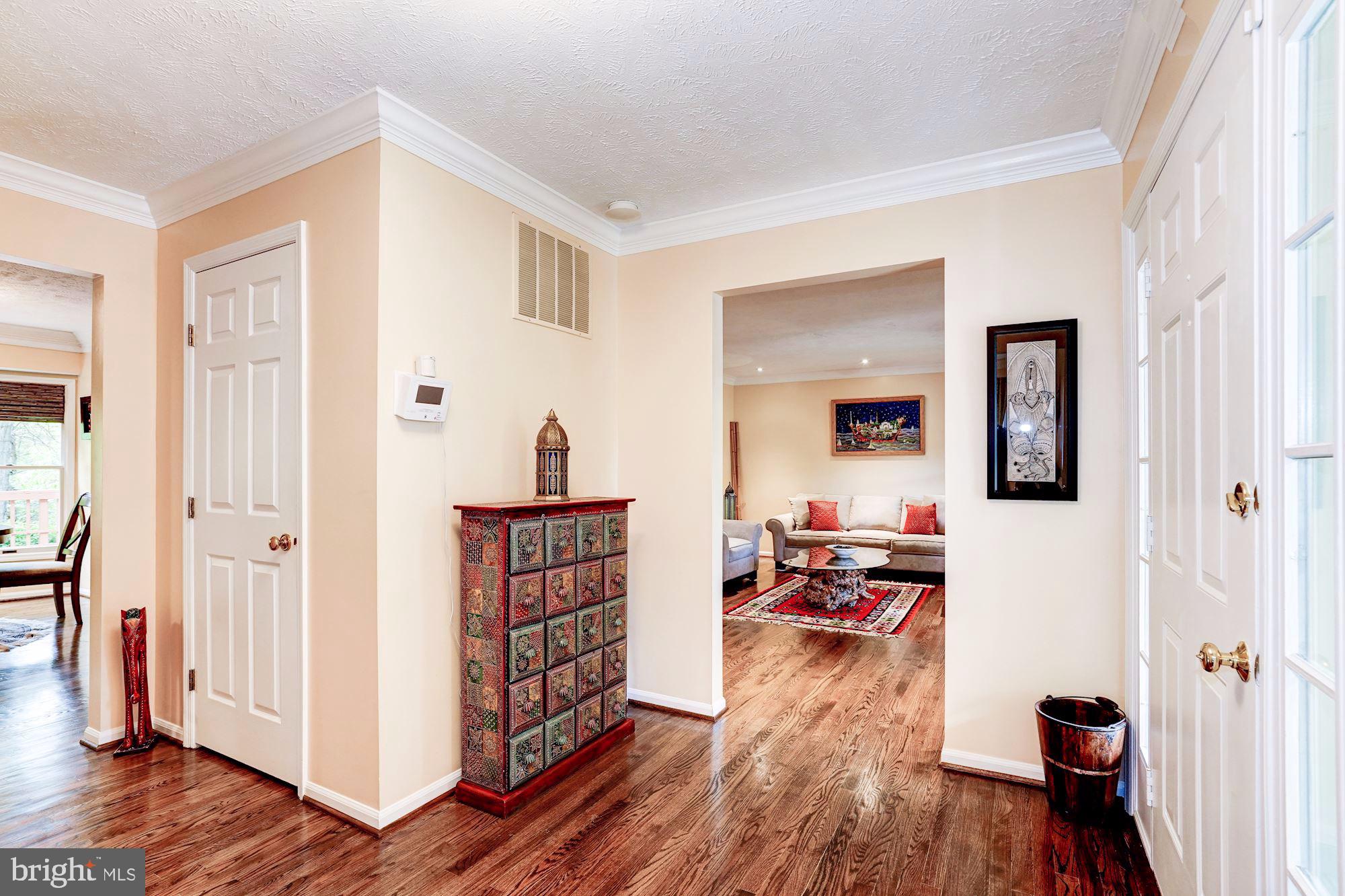 2330 Club Pond Lane Reston, VA 20191 - Photo 5 of 39 Entry Foyer- Hardwood Floors