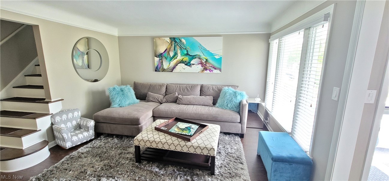 4158 Verona Road Cleveland, OH 44121 - Photo 2 of 24 Gallery Image 2