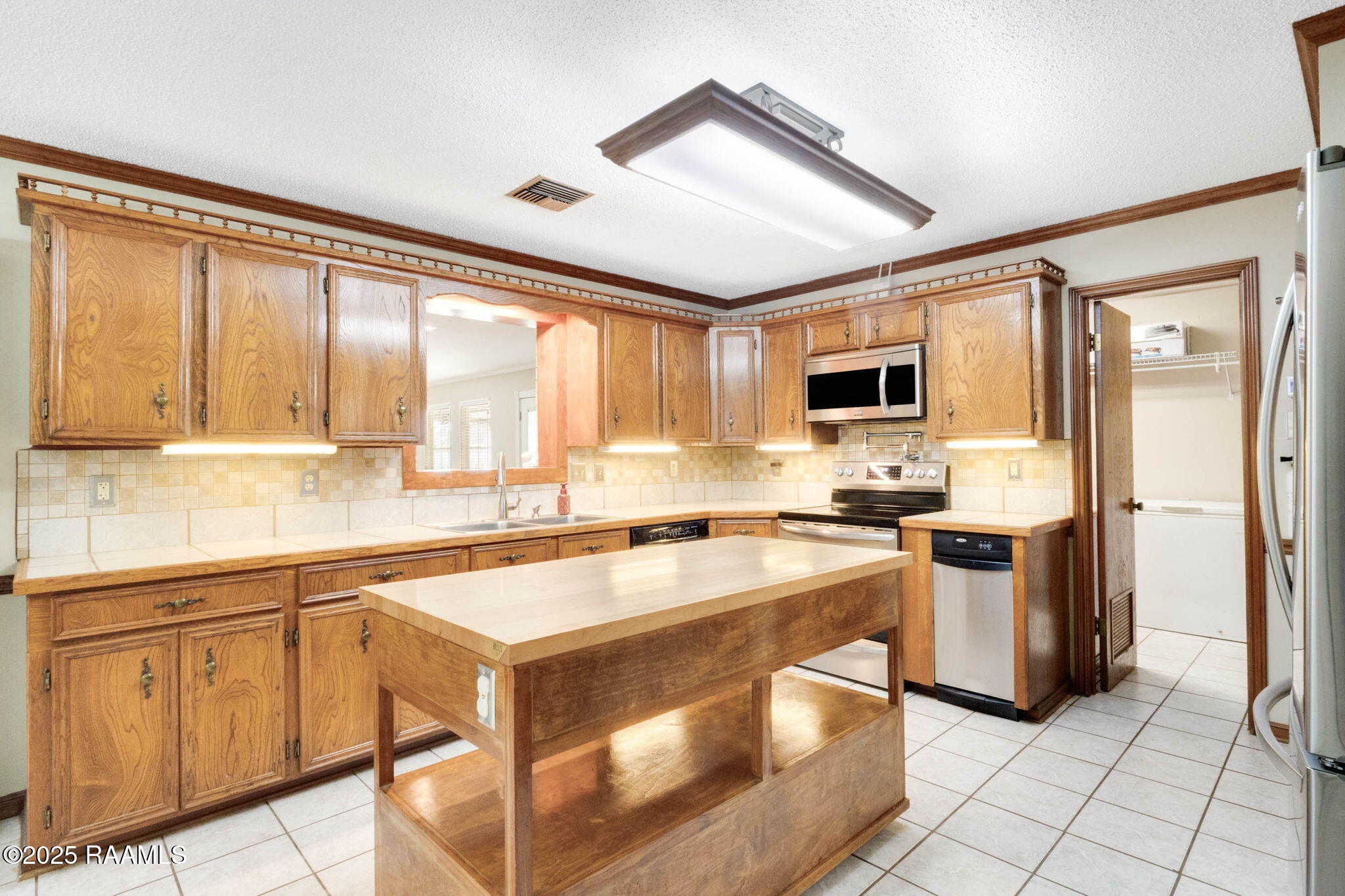 101 Rue Beau Soleil Broussard, LA 70518 - Photo 13 of 28 13