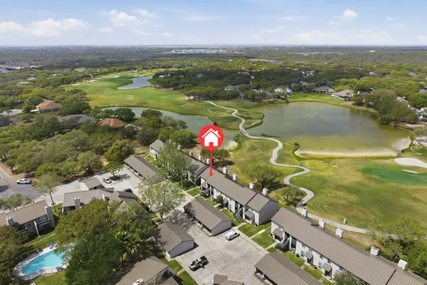 $202,000 | 302 St Andrews Street, Unit 202F, Rockport, TX 78382